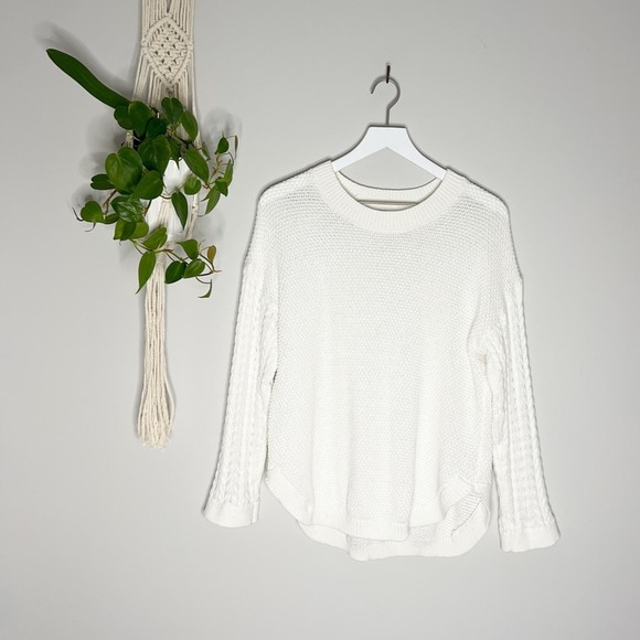 Time and Tru Sweaters - NWOT Time & True Knitted Sweater (Size S)